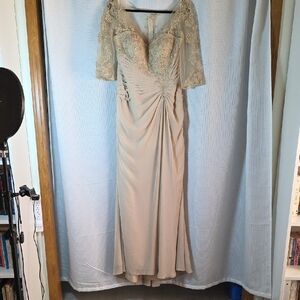 NWOT Christina Wu 17823 Sand Chiffon Mother of the Bride Dress 14